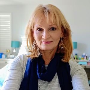 Meet your Posher, Christine